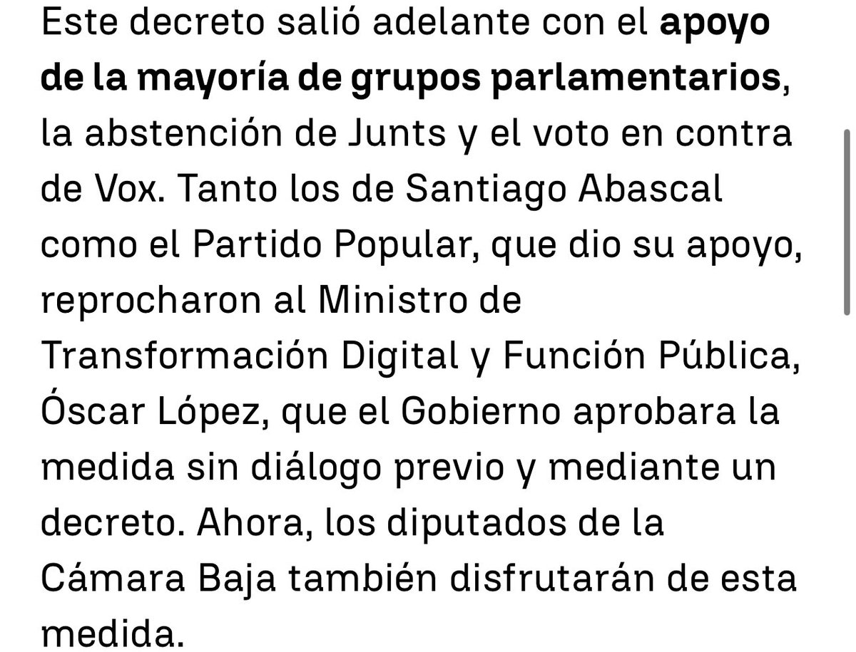 javionsalo's tweet image. Analicemos esta noticia. Todos los políticos MENOS LOS DE  VOX votan subirse el sueldo…

El PP se queja, y luego vota a favor.

La manera en la que vacilan a sus votantes se estudiará algún día en las facultades de políticas.