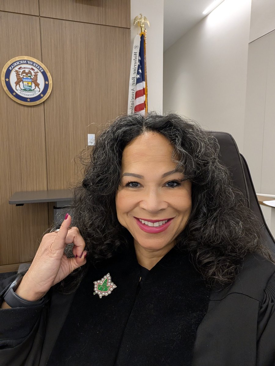 Cylenthia LaToye Miller tweet media