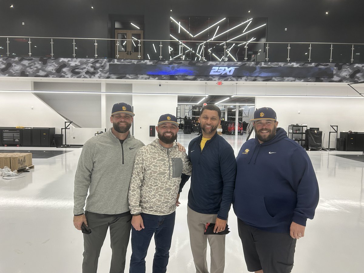 Carl White tweet media