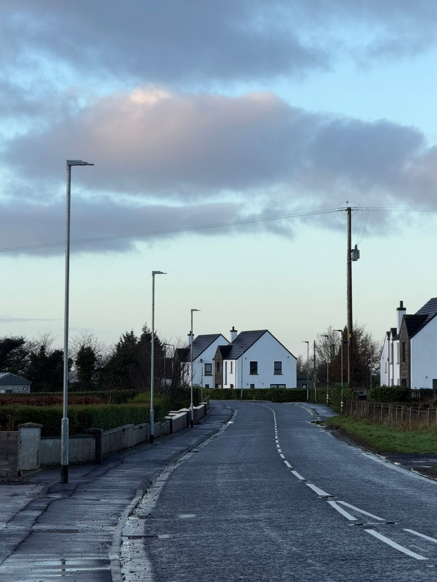 DeclanKearneySF's tweet photo. Myself & Cllr Annie O Lone are delighted to see final completion of the work in #Creggan this week to install 4 new street light columns on the Staffordstown Road.
This was a great result for the area which was achieved through a great local community campaign
#WorkingForAll https://t.co/2EqknQZgfR