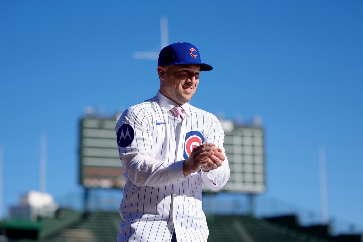 ofcwrigleyfield's tweet image. Let’s make some memories together, @ABREG_1 ☺️

Welcome home!