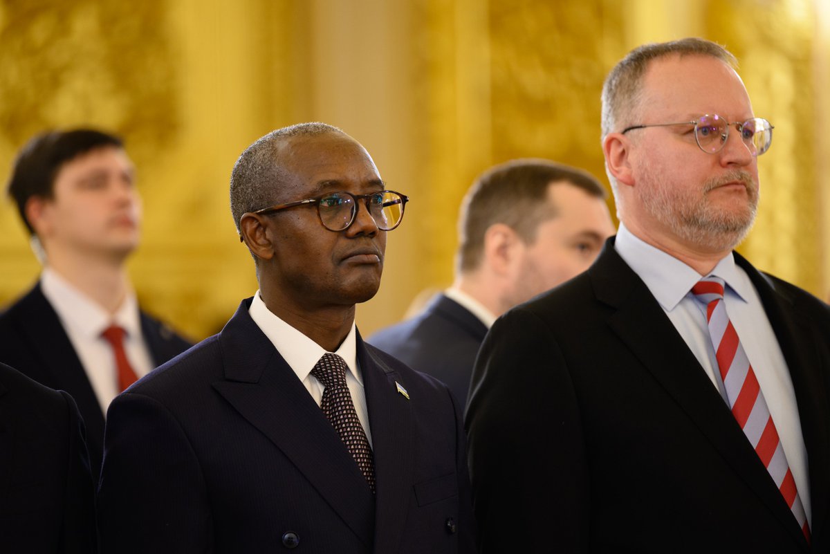 Kuri uyu wa Kane, Ambasaderi Major General Joseph Nzabamwita yashyikirije Perezida w’u Burusiya, Vladimir Putin, impapuro zimwemerera guhagararira u Rwanda muri iki gihugu.

U Rwanda n’u Burusiya bifitanye umubano ushingiye ku mikoranire mu bya dipolomasi, politiki, ubukungu