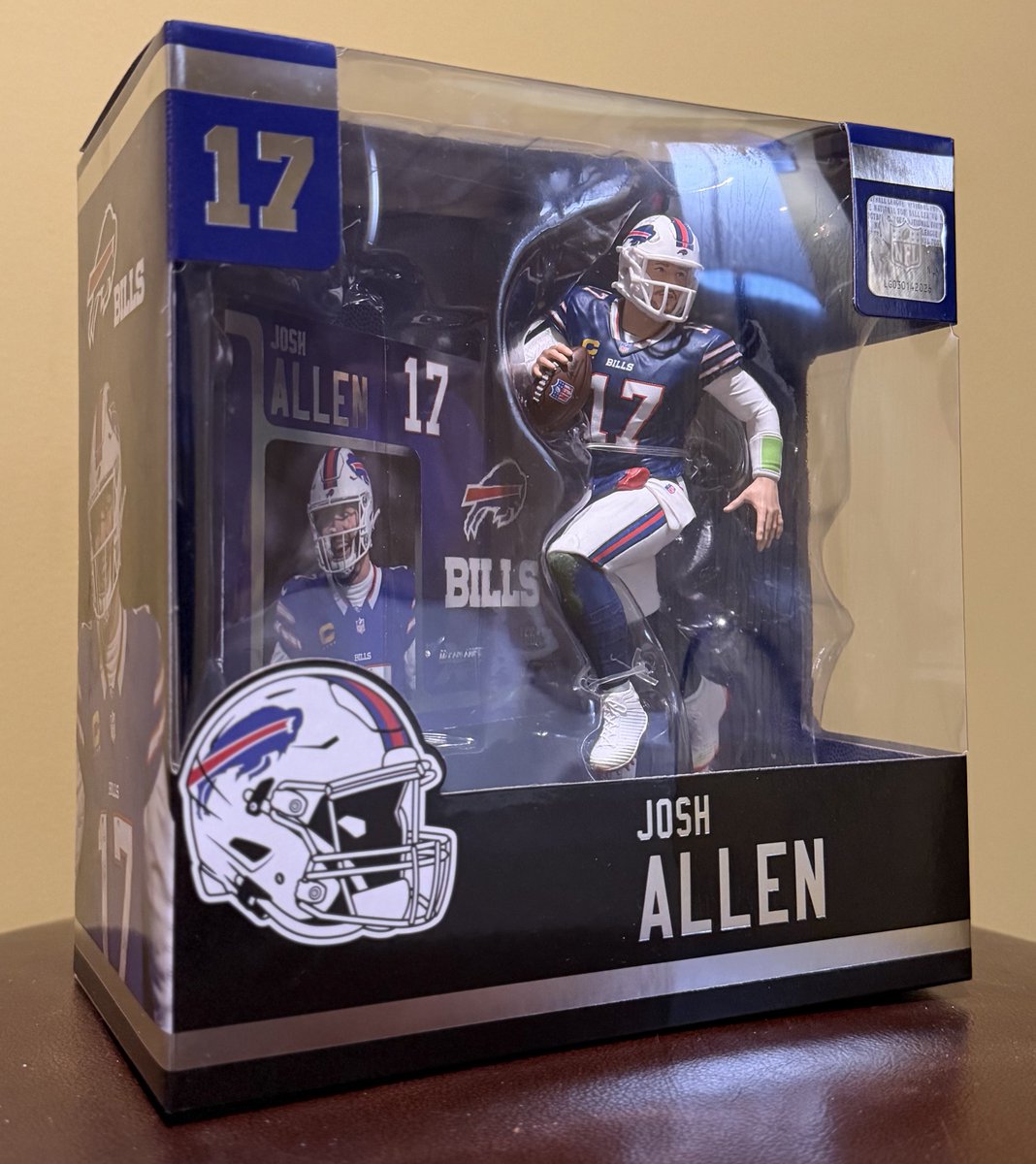 ZbotTweets's tweet image. 🚨 DIVISIONAL PLAYOFF GIVEAWAY 🚨

🏈 I’m giving away a Josh Allen McFarlane figure to one lucky member of #BillsMafia 

🔁 To ENTER, simply RETWEET THIS POST &amp;amp; COMMENT your Bills vs. Broncos score prediction. 

👉 Please make sure you’re following me so I’m able to DM you. 

🥇…
