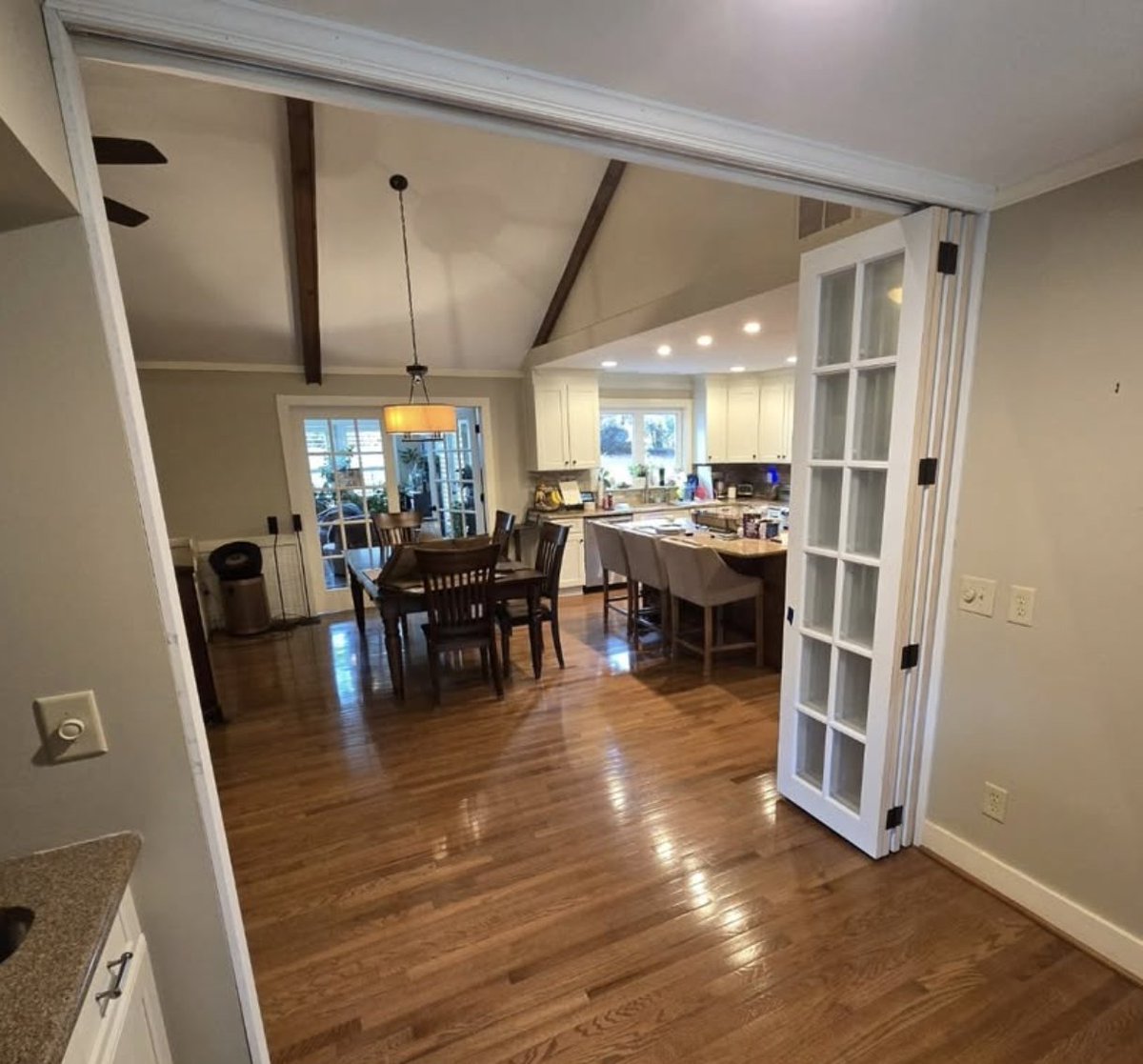 Beautiful execution by @mrotekcarpentry.
Four 8’ glass French doors—resized, routed, and hung on a Johnson Hardware 100RD multifold track—sliding and folding smoothly and quietly.
#MultifoldDoors #Craftsmanship #JohnsonHardware