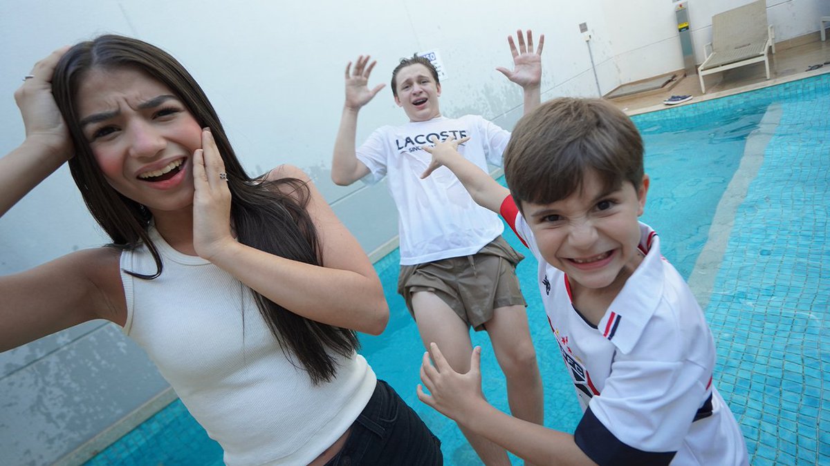 FlapDesign's tweet image. I transformed a simple image into a YouTube thumbnail designed to grab attention in the first second.

#ThumbnailDesign #YouTubeThumbnail #Photoshop #PhotoManipulation