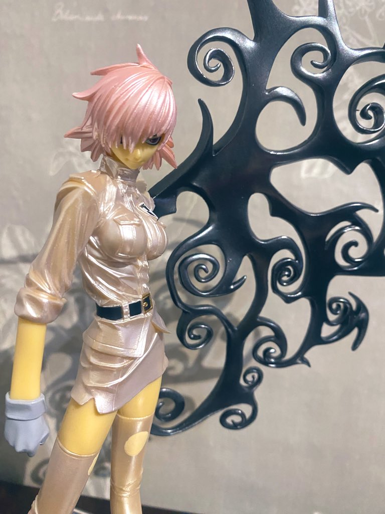 taka_l0ver's tweet photo. Seras victoria yamato figure altern color 
#hellsing https://t.co/ENaL8UeW27