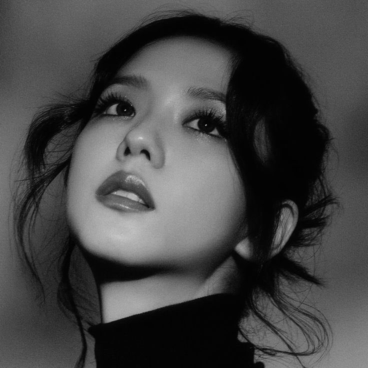 thekimjs's tweet photo. how can a face this perfect be real? https://t.co/ePdu0E2VBs