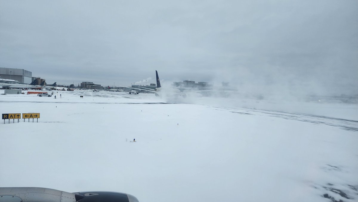lucaskenward's tweet photo. Hoth - AKA Pearson International #YYZ https://t.co/2qH7WSoBH9