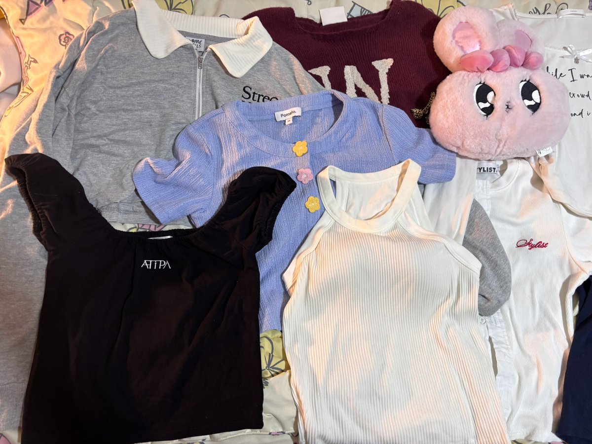 bluebiesep's tweet image. ส่งต่อเสื้อผ้าค่ะ แบรนด์ไอจี แบรนด์ในห้าง ค่าส่ง 40 สอบถามได้น้าคะ  #ส่งต่อเสื้อผ้า #ส่งต่อstylist #ส่งต่อเสื้อผ้ามือสอง #ส่งต่อเสื้อผ้ามือสองสภาพดี