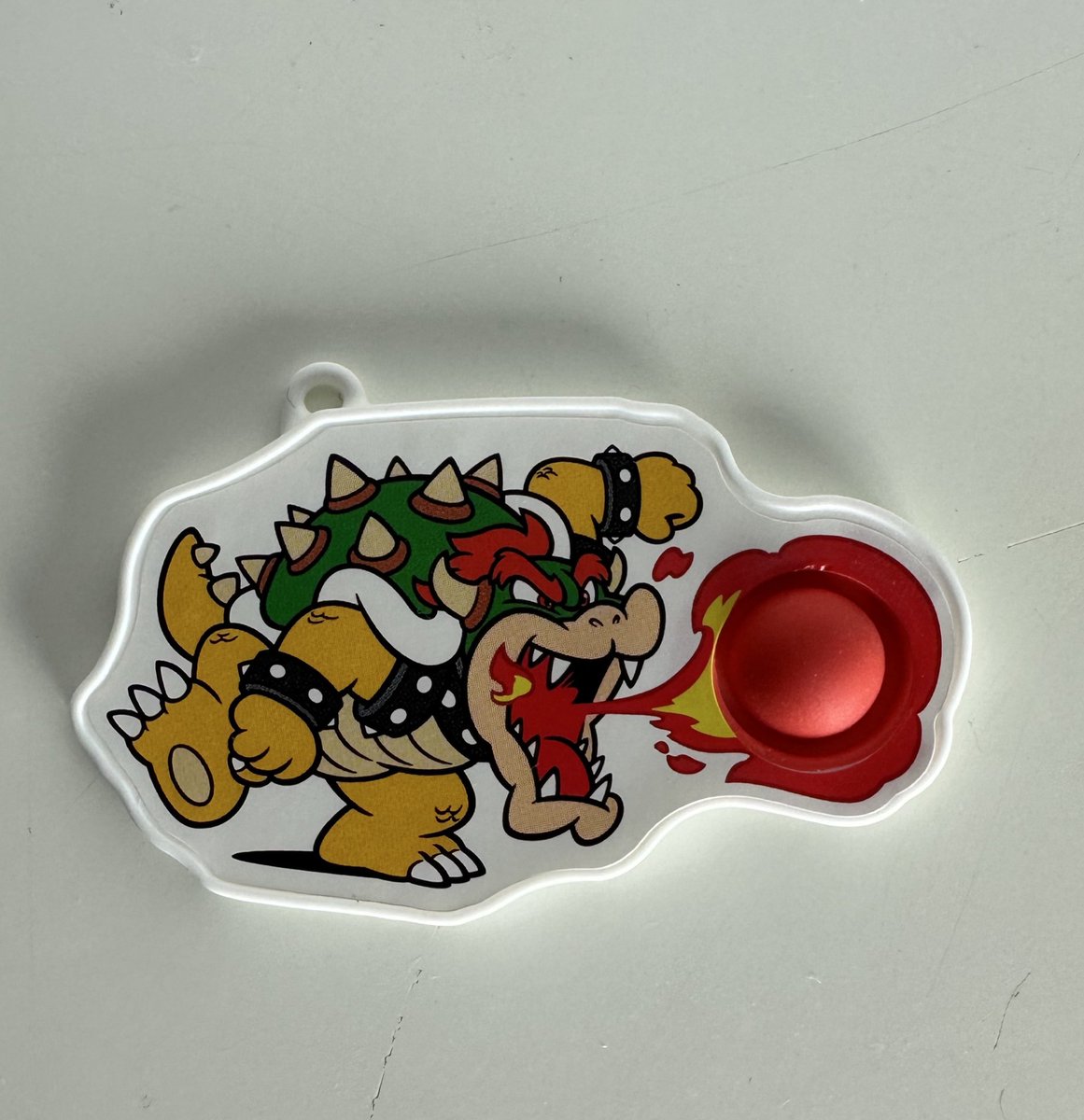 Ils sont sympas les jouets Mario dans les Kinder Joy.