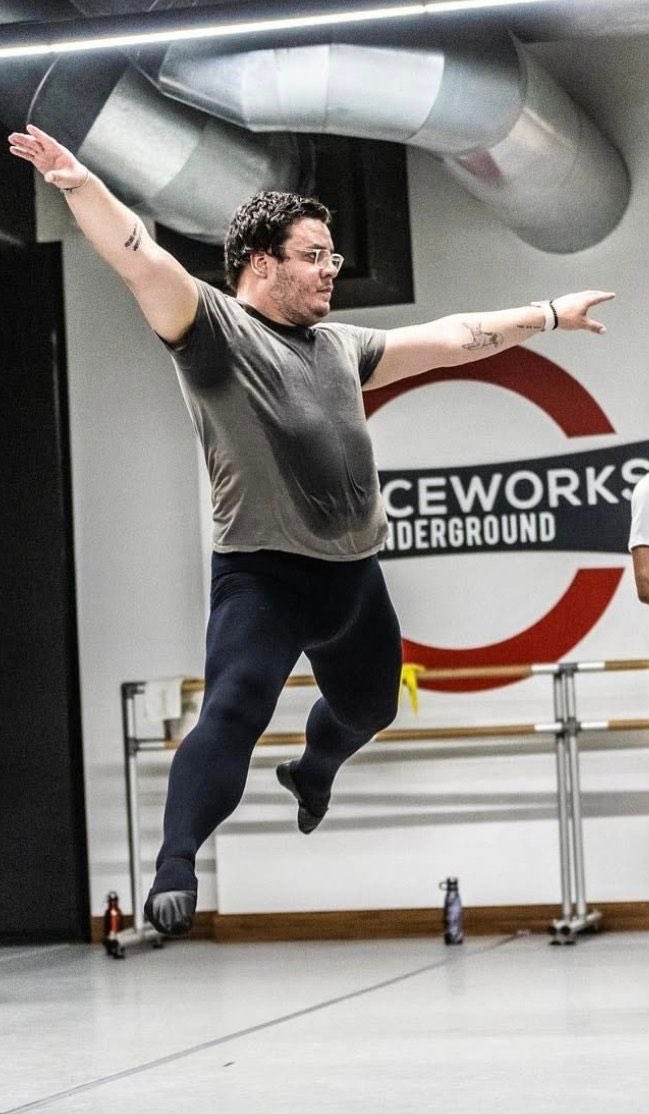 rorrocr's tweet image. Ok. 
*El suelo es trabajo y bañarse