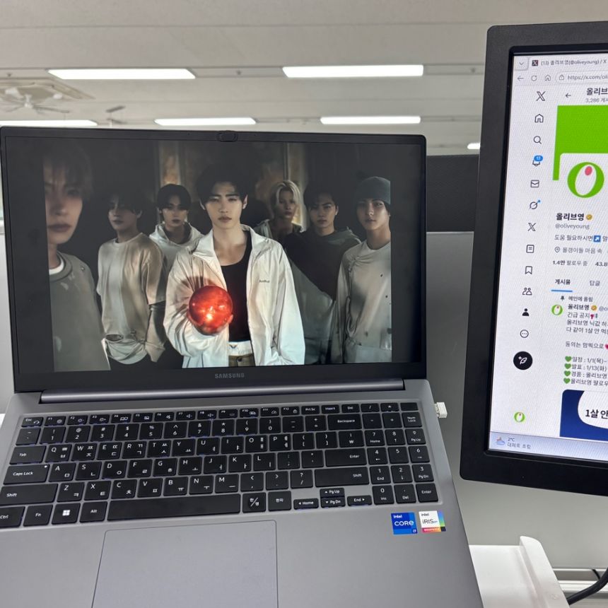 oliveyoung's tweet image. 왔다 내 뱀파이어❤️‍🔥
엔하이픈 티저 n번째 보는 중🥹 설레는 엔진은 맘찍해줘!

💚일정 : 1/16(금)~1/22(목)
💚발표 : 1/28(수)
💚경품 : THE SIN : VANISH 사인 CD 증정(5명)
💚올리브영 팔로우 필수