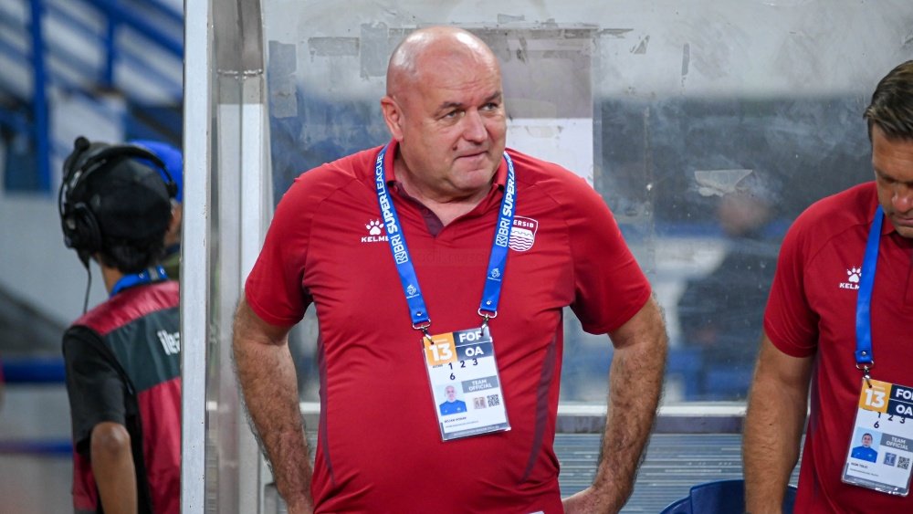 1️⃣1️⃣✨ Berikut Sebelas Terbaik putaran pertama 🇮🇩ISL musim 2025/26 pilihan Indostransfer.

Kami memilih penggawa BORNEO FC, 🇦🇷Mariano Peralta (27/MF) sebagai Pemain Terbaik dan penggawa PERSIJA, 🇮🇩Dony Tri Pamungkas (21/DF) sebagai Pemain Muda Terbaik.

Sementara untuk juru