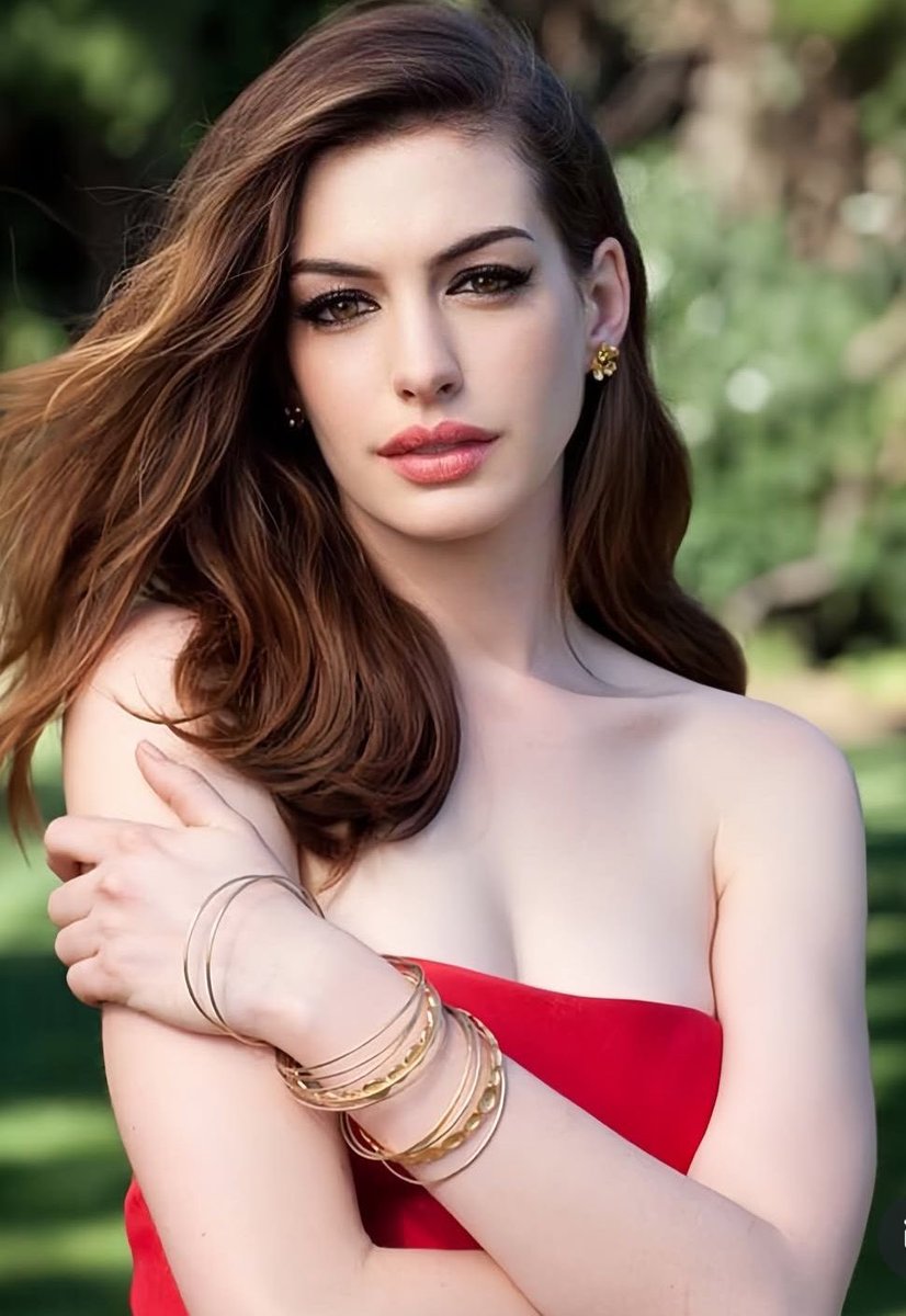 Well, hey there, Gotham 💋