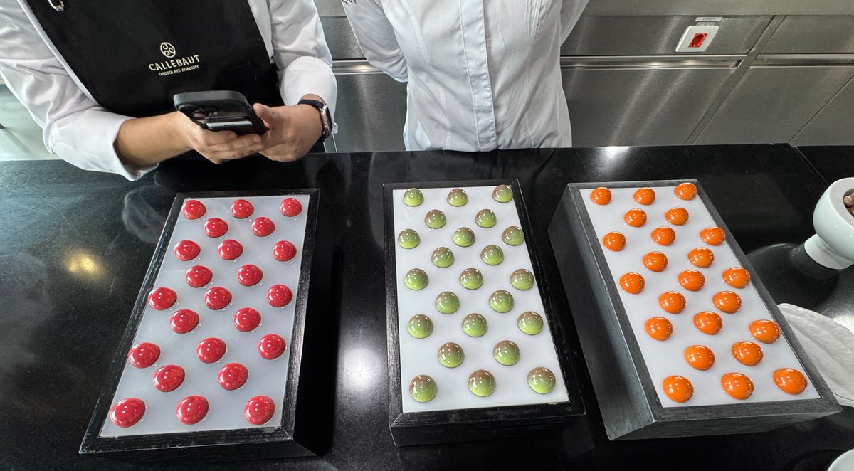 charlie_macias1's tweet image. Sesión de Innovación con Barry Callebaut #chocolateacademy #chocology #barry #callebaut #callebautchocolate