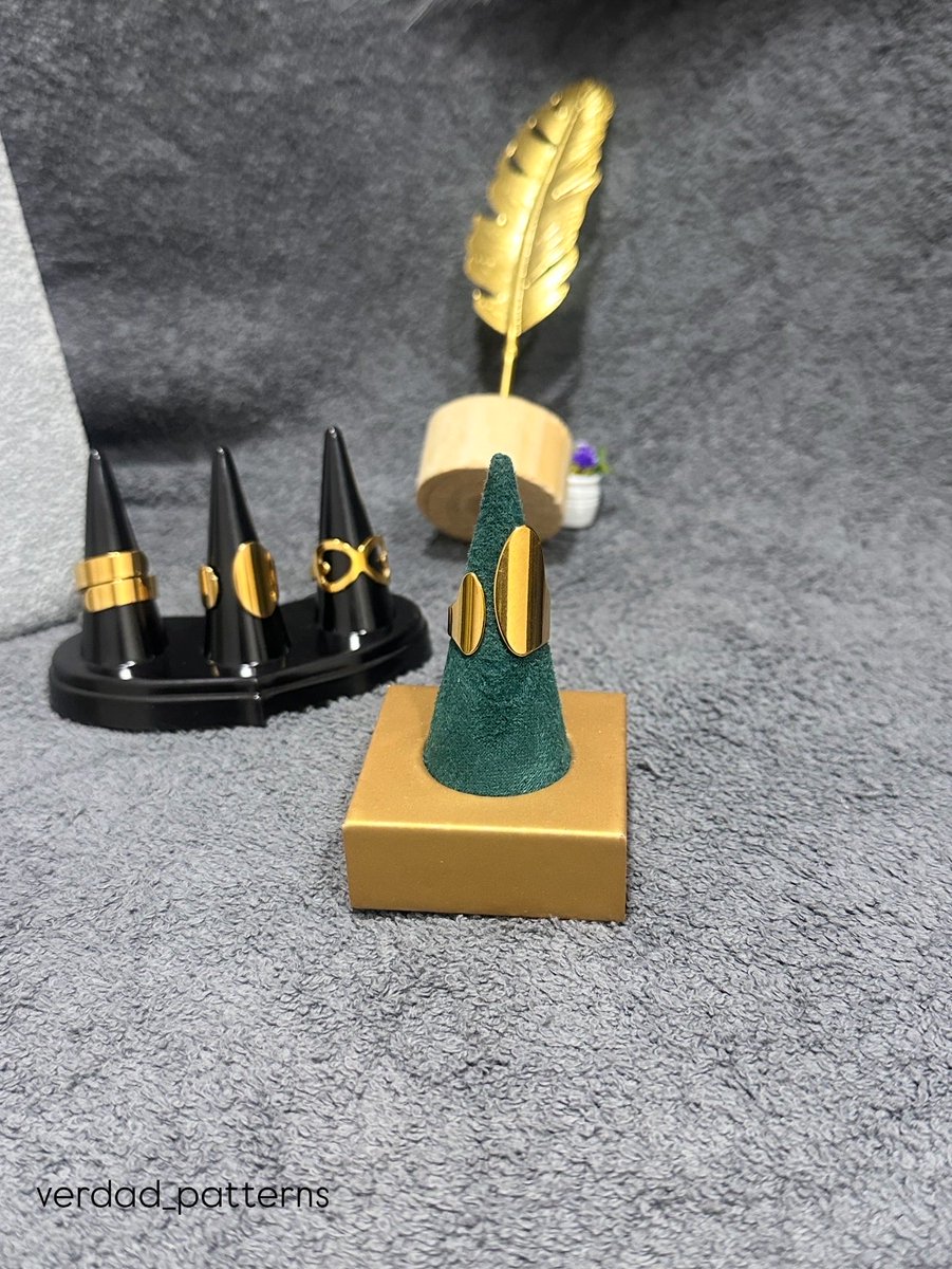 VerdadPatterns's tweet image. How would you stack either of these?
Price- N1500-1800 each
Which is your fave?
.
To order: Call / WhatsApp: 08163851956 or send us a DM