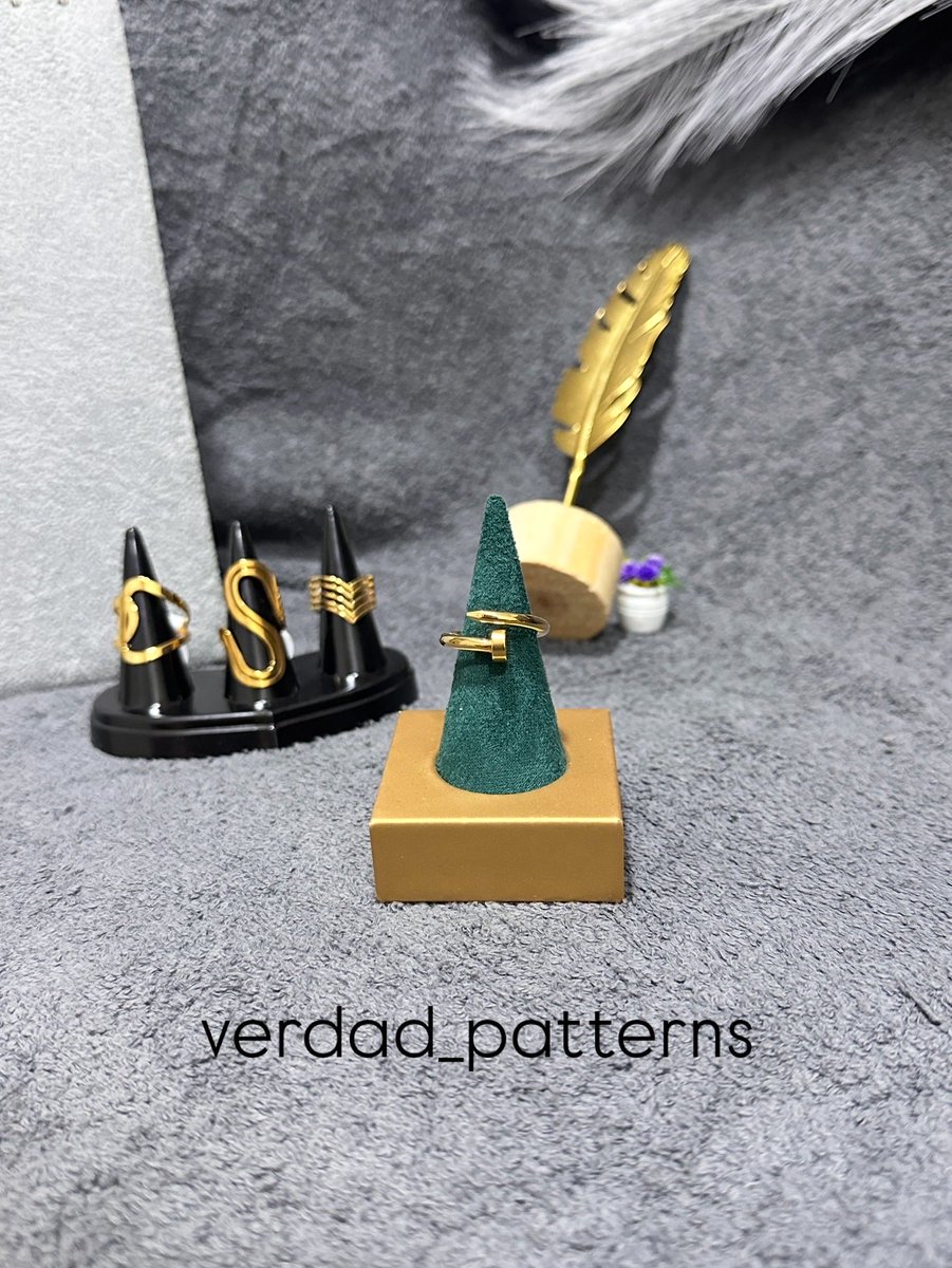 VerdadPatterns's tweet image. Add a touch of Bold to your Gold Ring collection 💛🧡
Price- N1800-2000 each
Which is your fave?
.
To order: Call / WhatsApp: 08163851956 or send us a DM