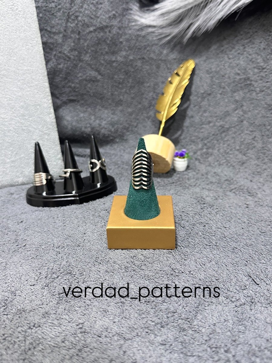 VerdadPatterns's tweet image. Silver Rings are a must have in your Ring Collection 
Price- N1500-1800 each
Which is your fave?
.
To order: Call / WhatsApp: 08163851956 or send us a DM