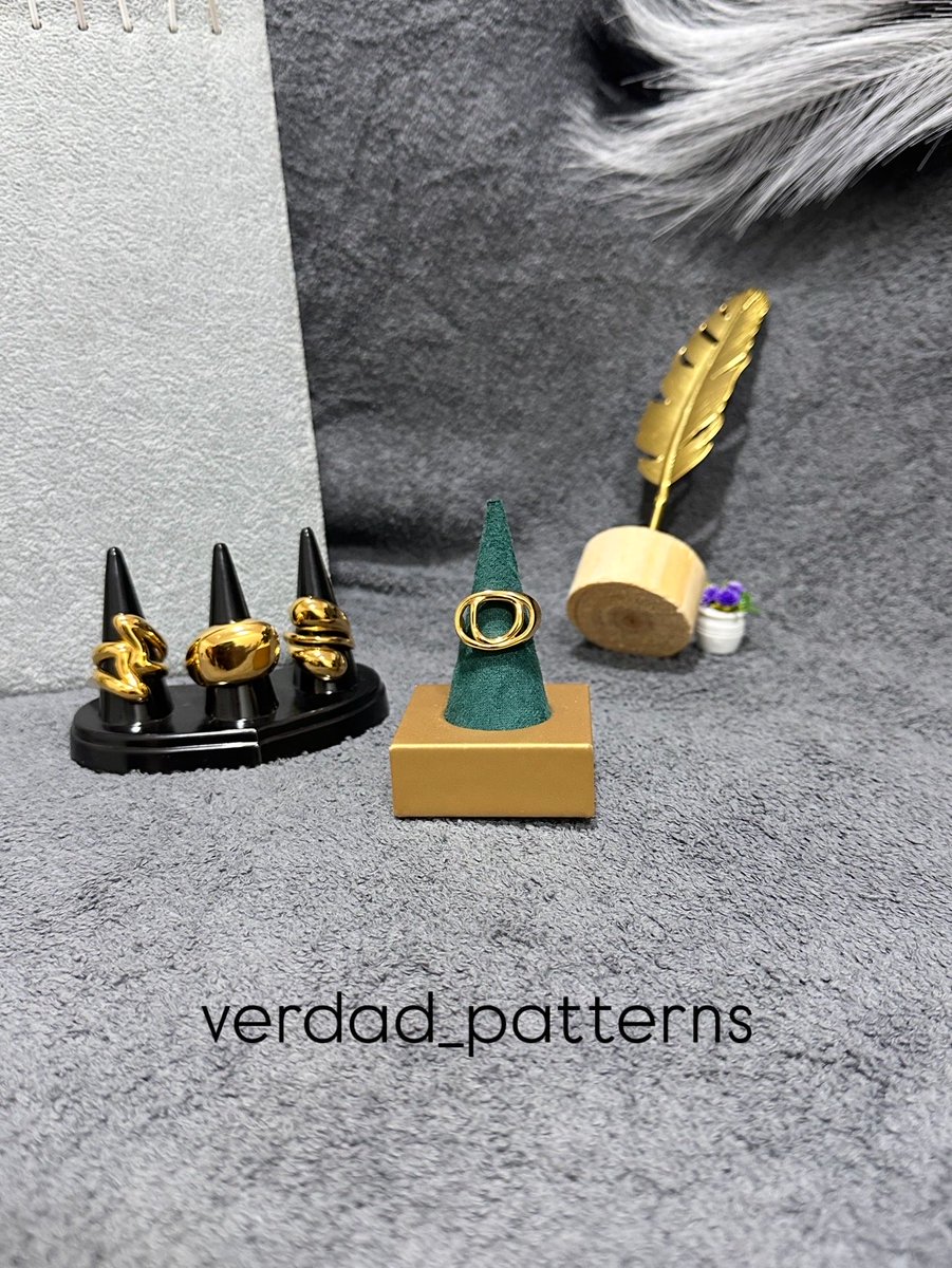 VerdadPatterns's tweet image. A Chunky Gold Ring would look perfect as a stand alone or paired 🧡
Price- N5000 each
.
To order: Call / WhatsApp: 08163851956 or send us a DM
.
#goldrings #womensjewelry #chunkyrings #chunkygold #chunkygoldjewellery gold jewelry gold knuckle rings