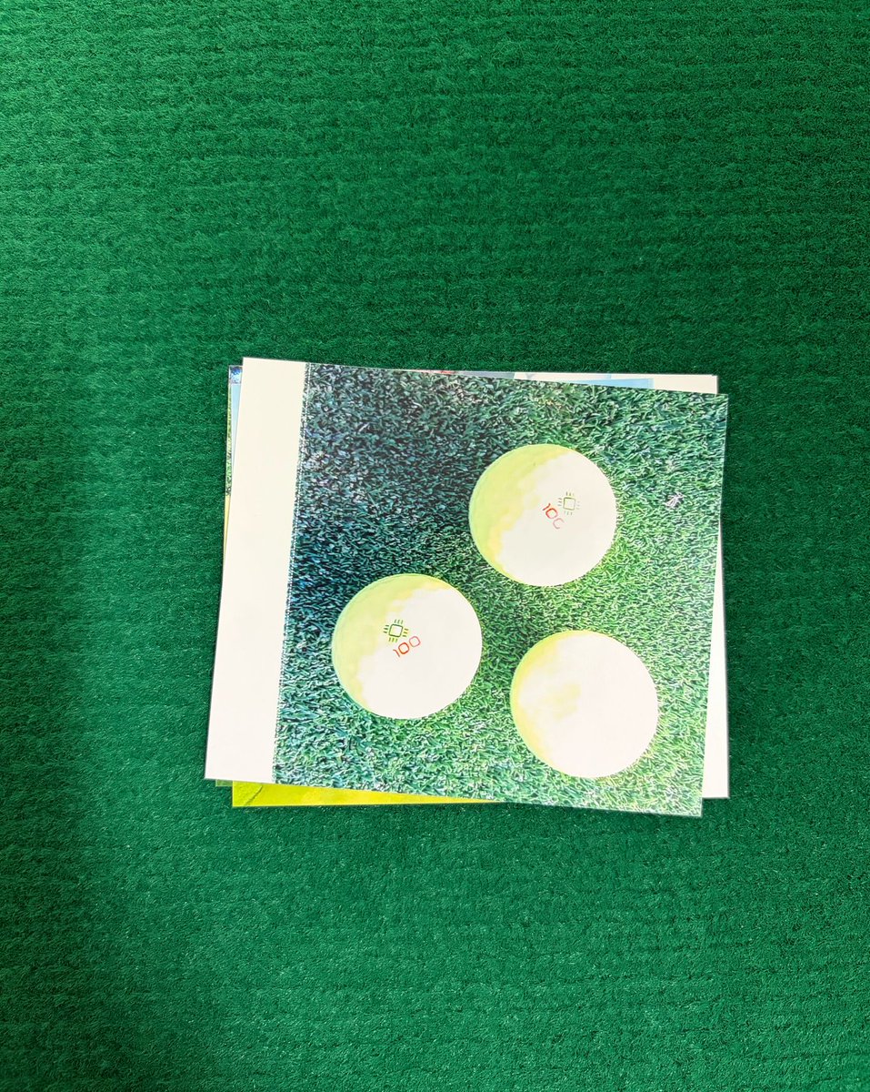 chipd_sports's tweet image. 𝗛𝗮𝘃𝗶𝗻’ 𝗳𝘂𝗻 𝗮𝘁 𝗧𝗵𝗲 𝗚𝗿𝗮𝗻𝗱 ⛳️😎
 
The social intern brought out the old-school Polaroid for CHIP’d Golf Media Day.

Hold + drag →
Check the flicks.

#CHIPdSports