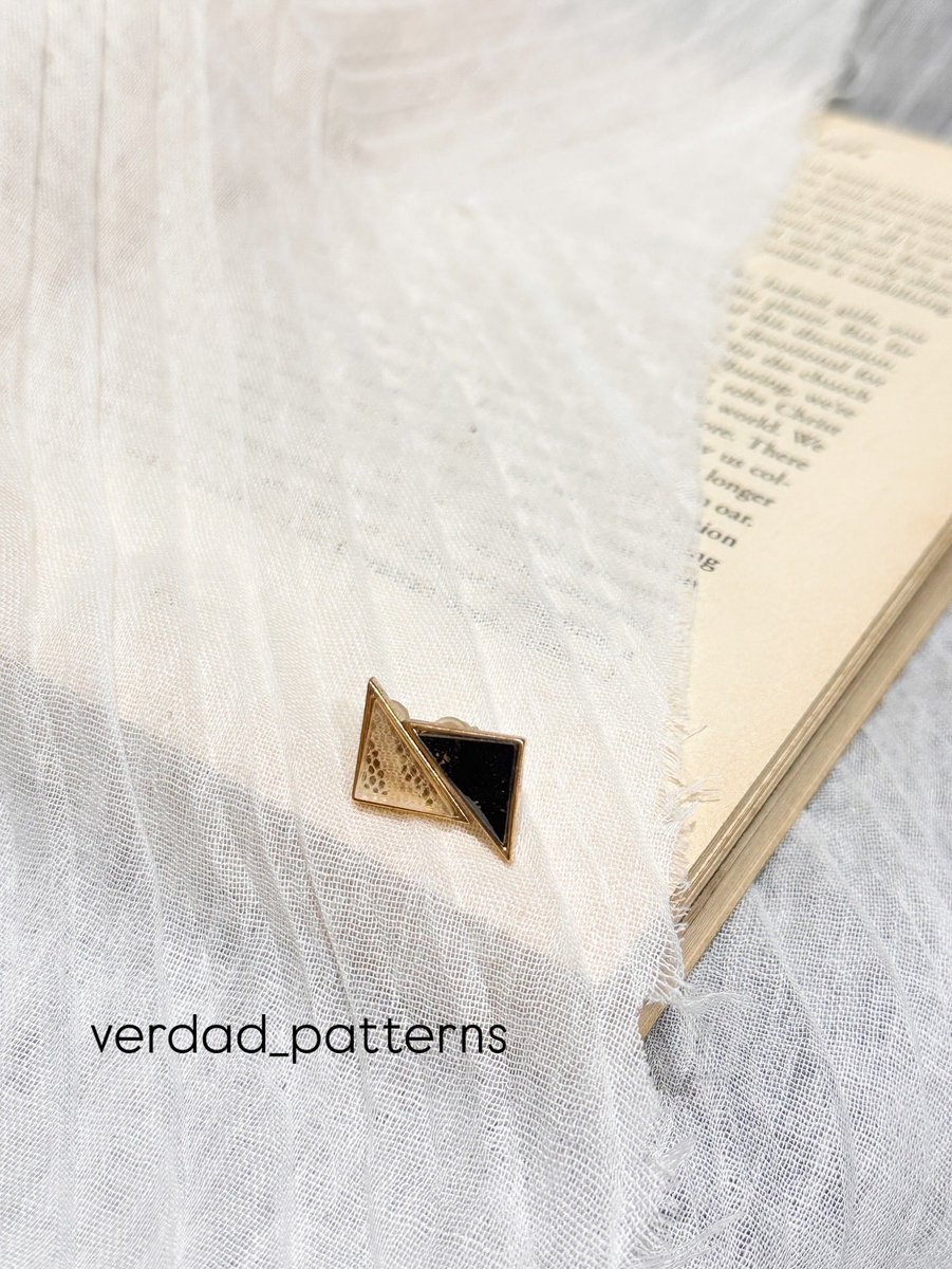 VerdadPatterns's tweet image. Vintage Geometric Stud Earrings 
Price- N1500
.
To order: Call / WhatsApp: 08163851956 or send us a DM