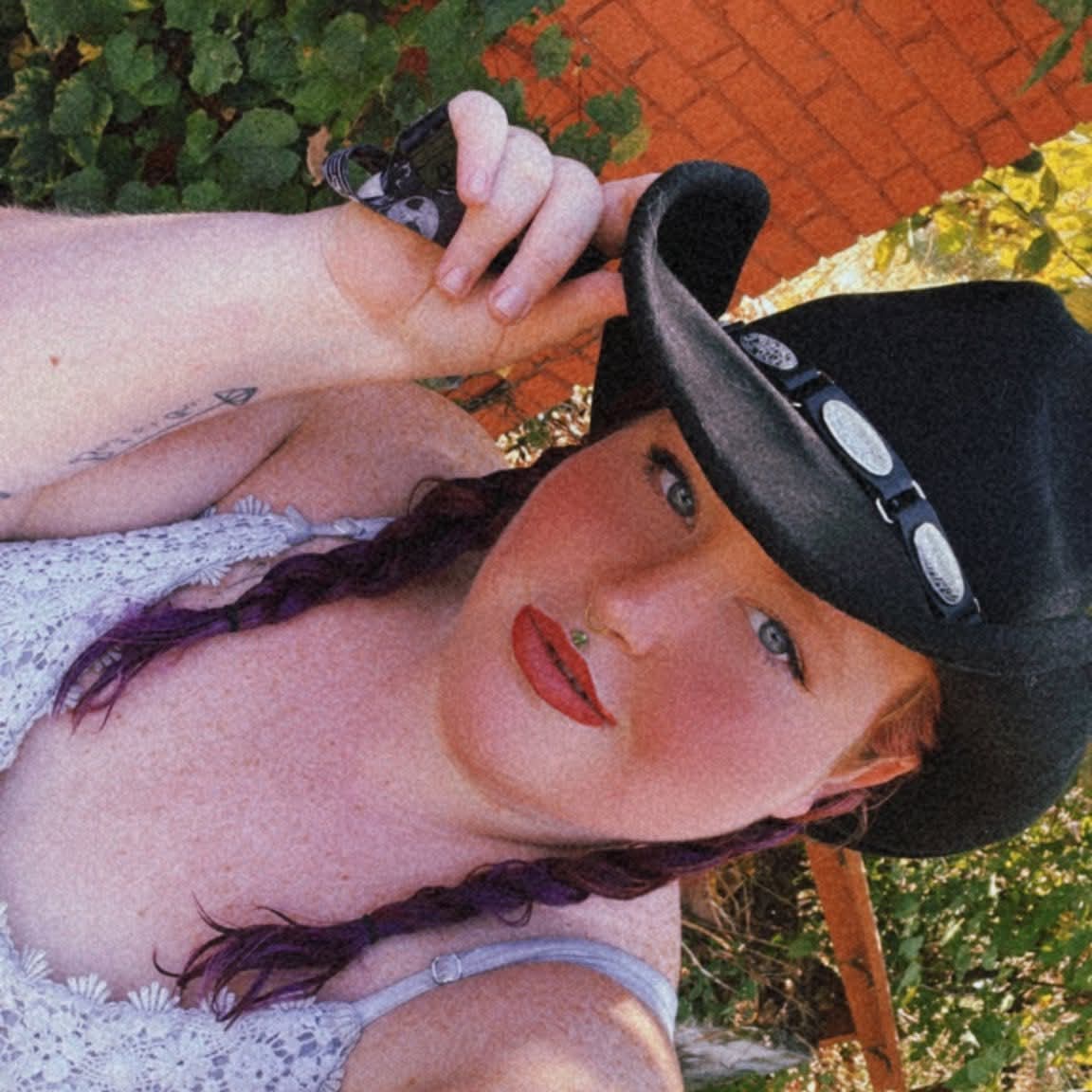 mrcool201's tweet image. To tell you the truth, my beautiful friend @xowie_101 is a flirter, and she loves to flirt.
💖💖💖💖💖