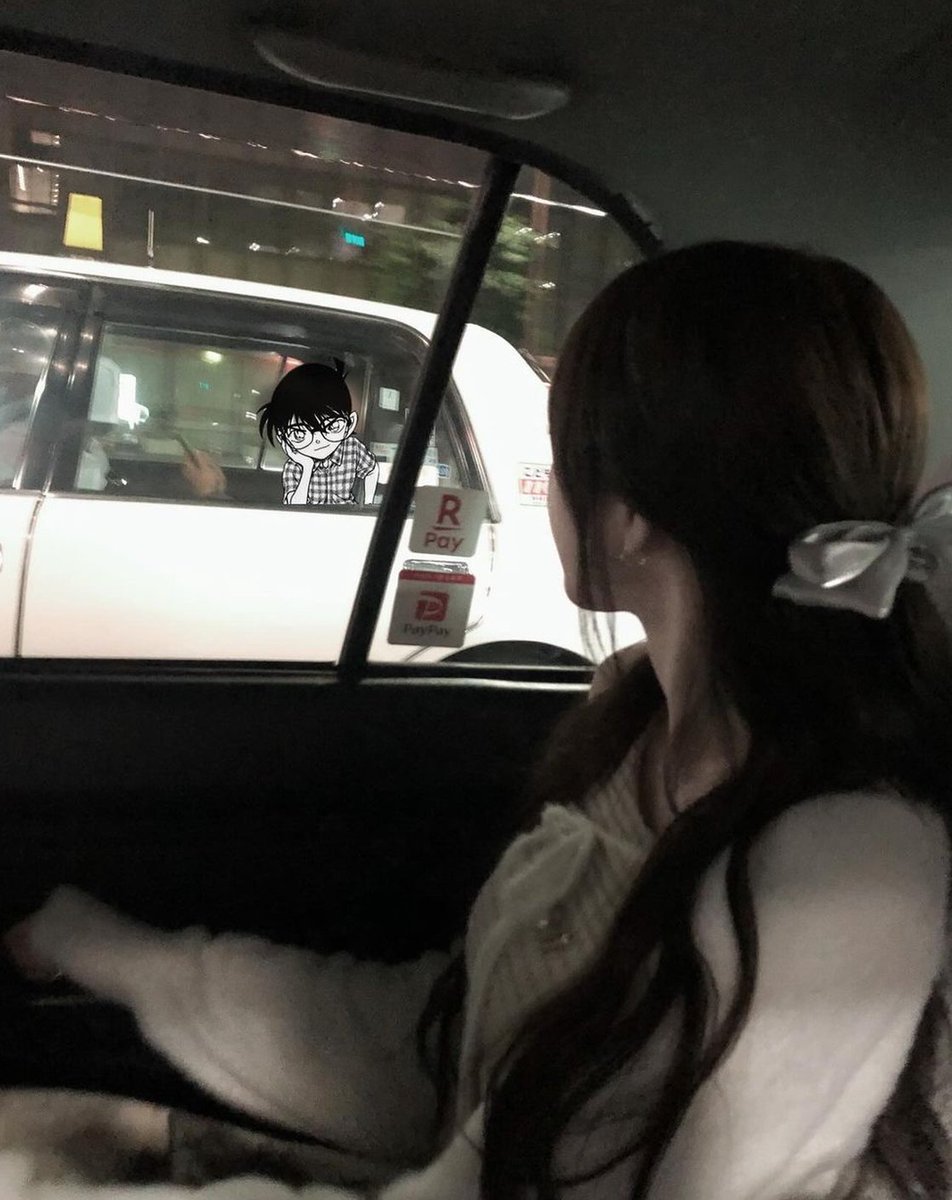 Elilit's tweet image. 美容院で新しいヘアスタイルに挑戦
鏡を見るたび違和感 👨‍👧‍👧