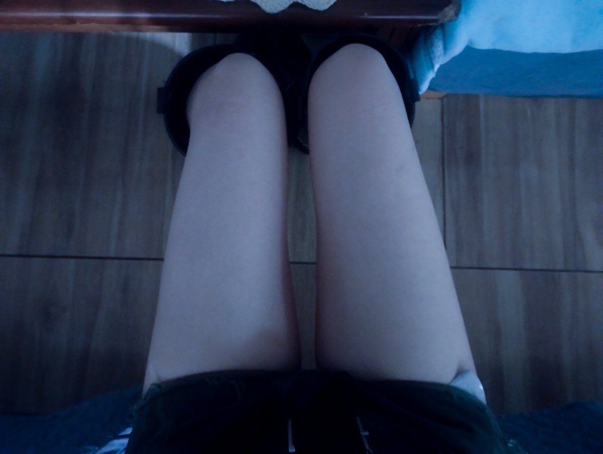 witchven's tweet image. thighs fat asf