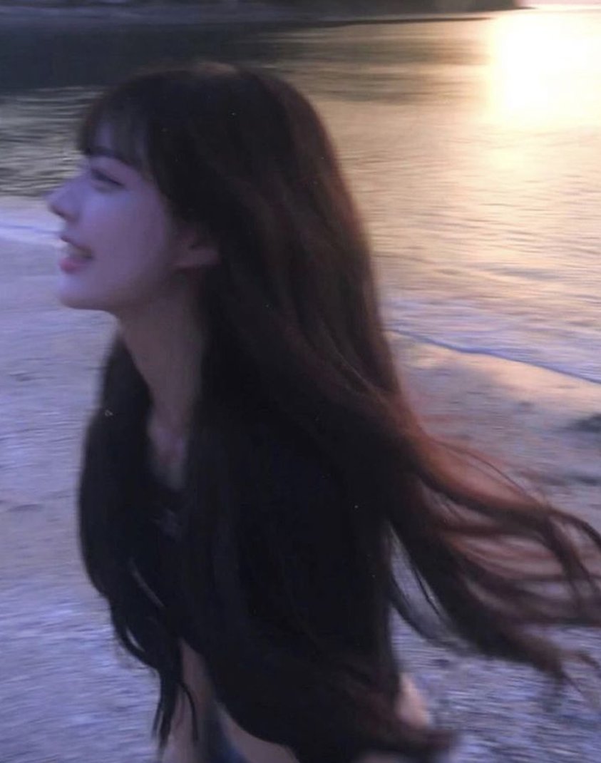 romulosoua's tweet image. スマホのバッテリーがすぐに減るようになって買い替え時かもしれない 👩‍🦳