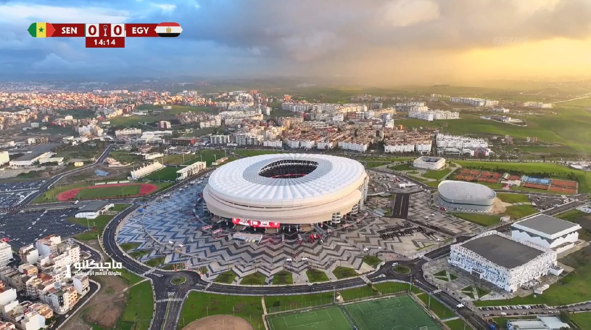 هذا الملعب تحفة فنية معمارية خارقة!!!!!

ما شاء الله تبارك الله 😮‍💨🇲🇦