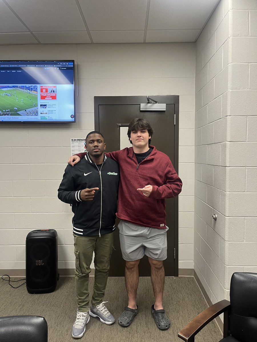 Hunter M tweet media