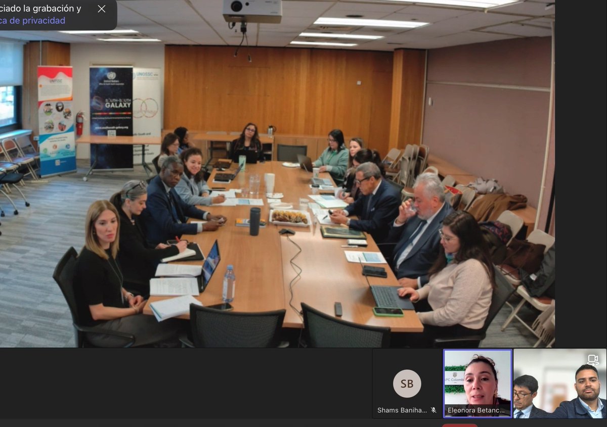 APC Colombia tweet media