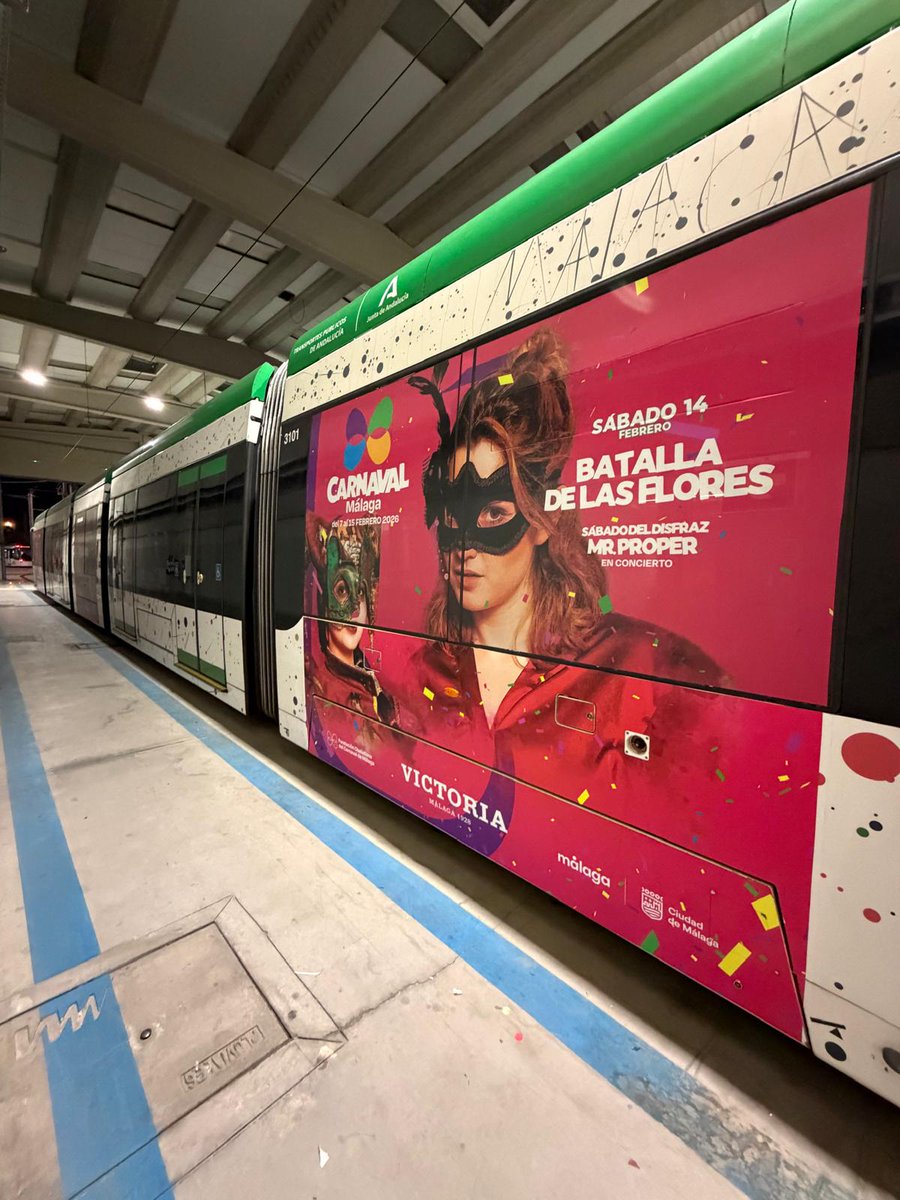 🎭¡Casi vamos volando! ¡Así de bonito está desde hoy los vagones del <a href="/metromlgoficial/">Metro de Málaga</a> 

😍 ¡Vente, sube y viaja con nosotros #CarnavalMLG