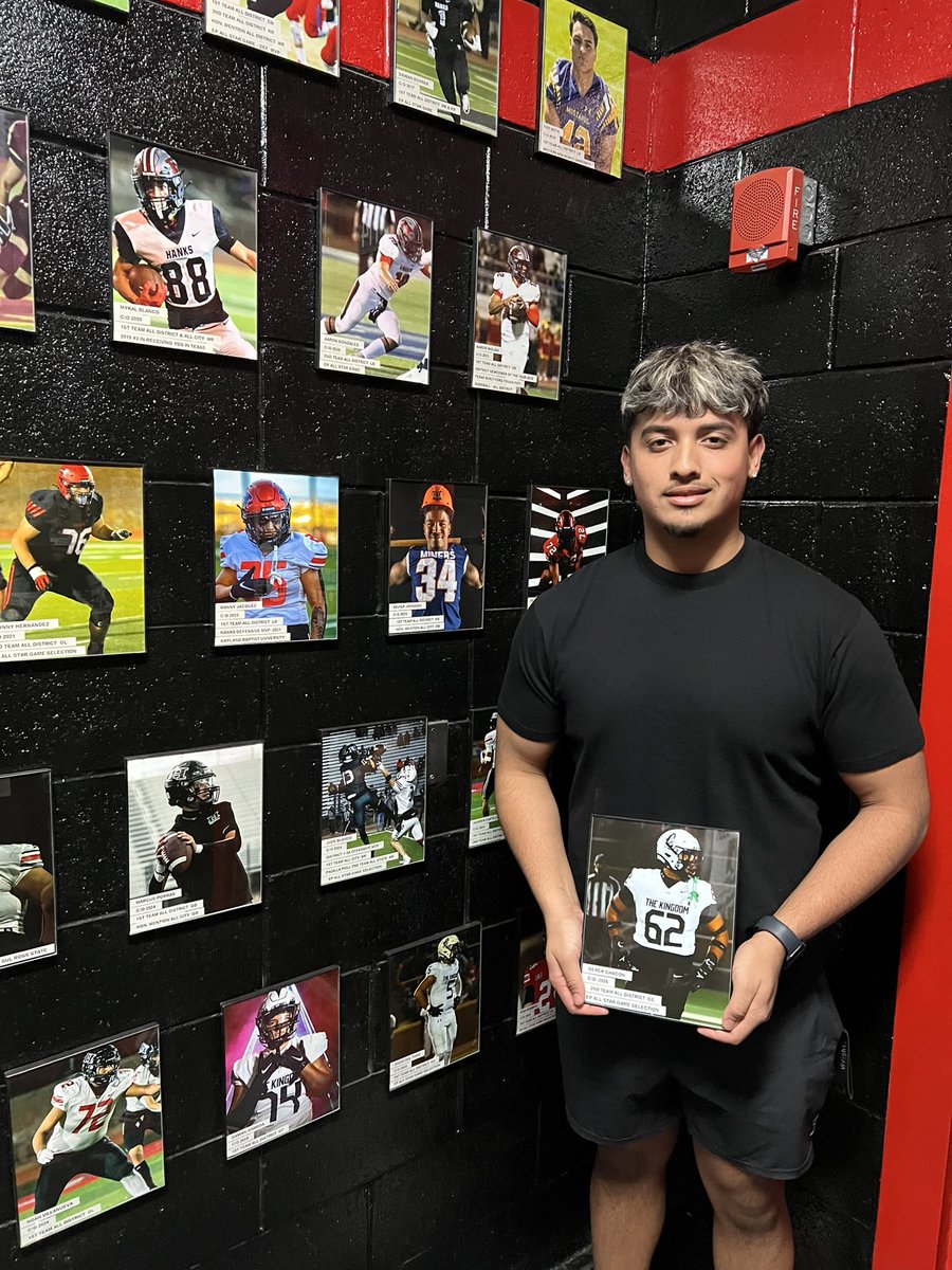 Coach Scott Veliz tweet media