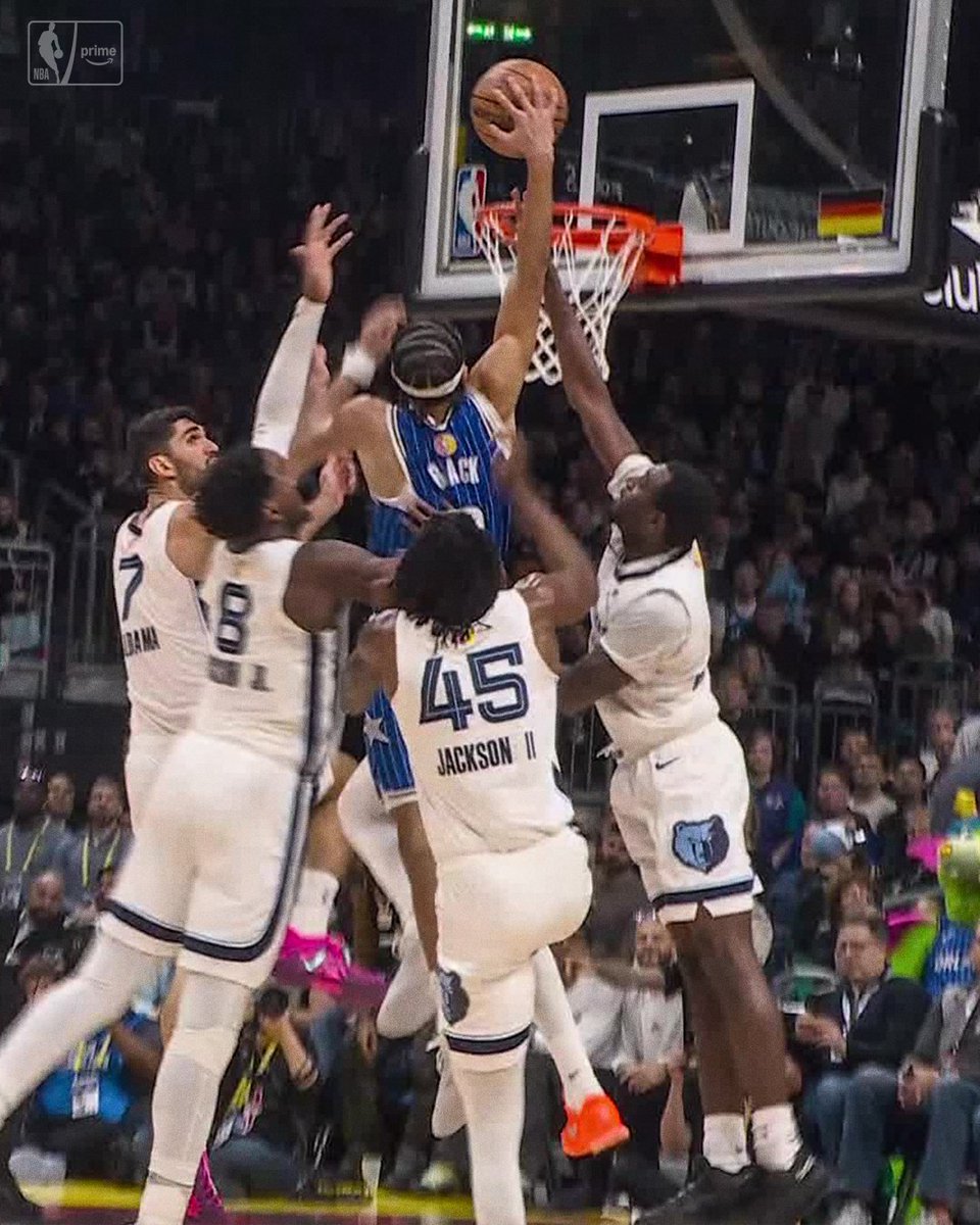 NBAdoPovo's tweet photo. PQP 

INACREDITÁVEL https://t.co/kMP1xobX2g