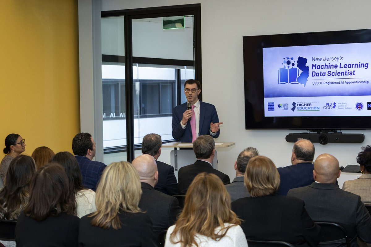 NJ's Community Colleges tweet media