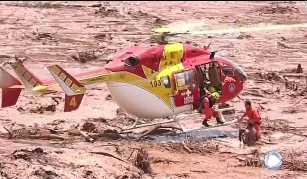 GuillermoRocaf1's tweet image. ESCÁNDALO #DANA: EL GOBIERNO de @sanchezcastejon NO permitió que varios HELICÓPTEROS de BOMBEROS que estaban en vuelo desde varios puntos de España hacia la ZONA CERO tras la #DANA de VALENCIA efectuaran RESCATES de Supervivientes 👇😱

Les ordenaron que dieran la vuelta 😡

Es…