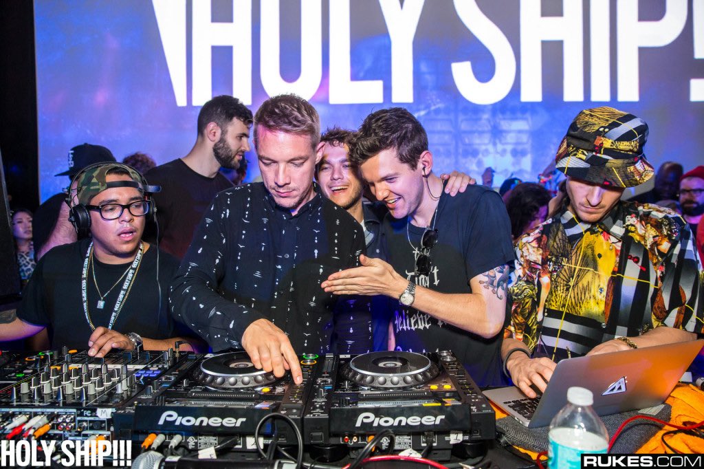 DillonFrancis's tweet photo. 2016 and I (still) DGAFOS https://t.co/TODDw3mP9N