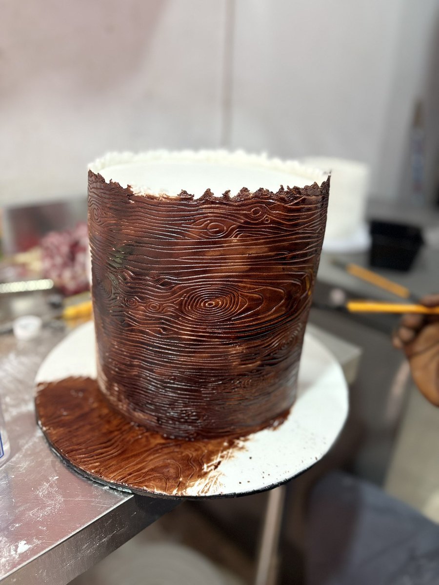 SASSYSADEE's tweet image. 90% of the time I’m talking about @cakesbysadee because they are so good even strangers are saying it 
So you know what ? 
Choose @cakesbysadee