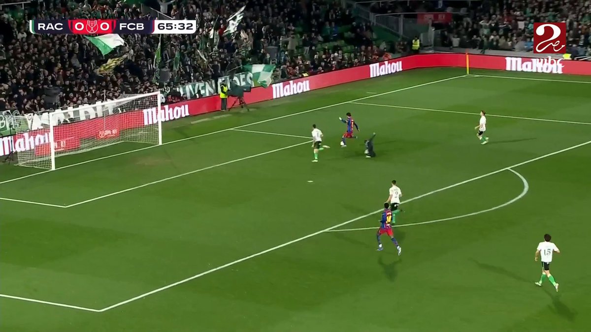 فيران توريس يقص شريط الأهداف لبرشلونة 