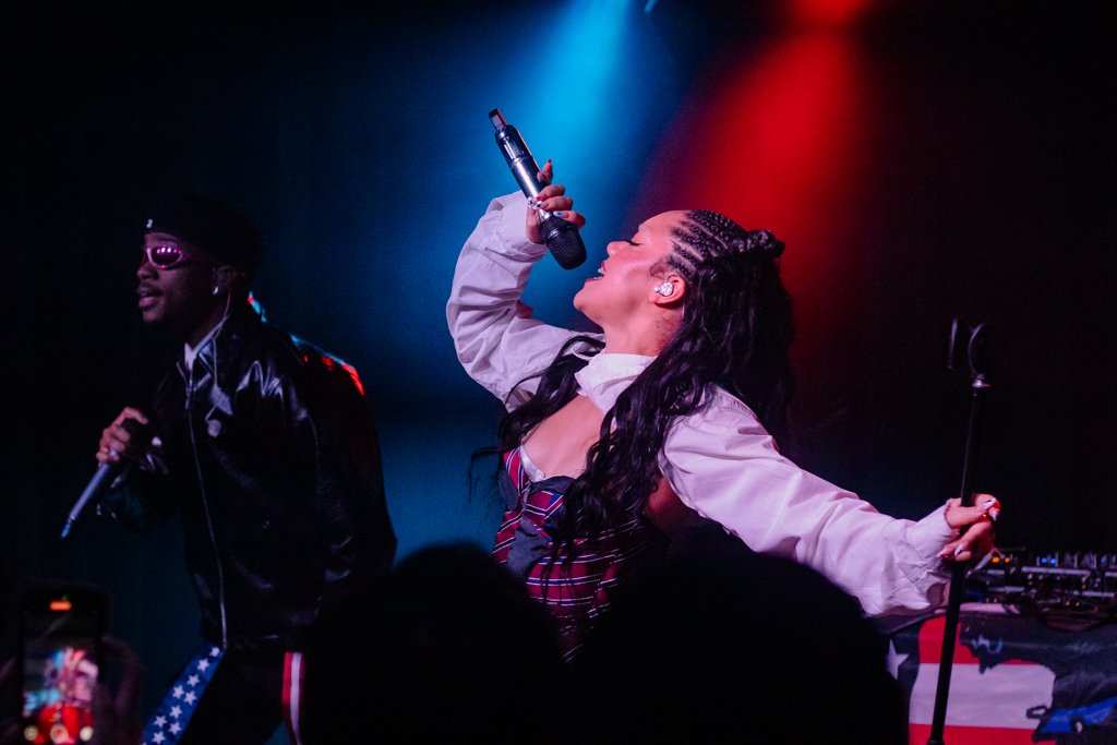 SanTheSpaceman's tweet image. A little #ThrowbackThursday with @ITSPARTYOF2 from back in December