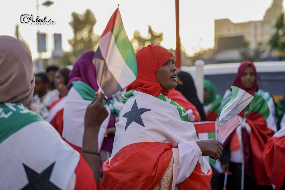 MrAleeli's tweet photo. “Somaliland Rally Highlights Growing Public Support for UAE Partnership.”   #somaliland #SomalilandRecognition https://t.co/xKvPIei69q