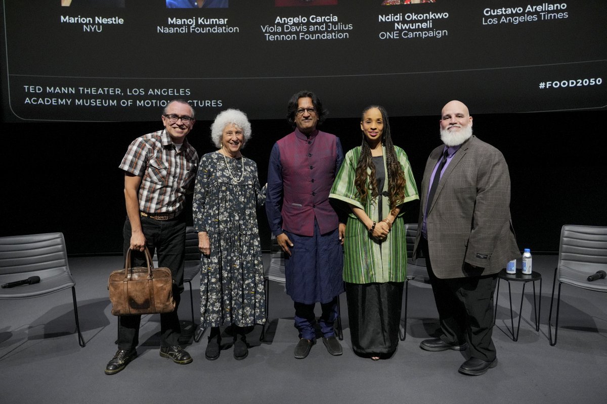 RockefellerFdn's tweet image. How will we feed 10 billion people by 2050 in a way that is good for people—and our planet?

Our new documentary Food 2050 aims to answer this question by following 10 visionaries transforming global food systems.

Last night’s premiere with @FoodTank and Media RED celebrated…