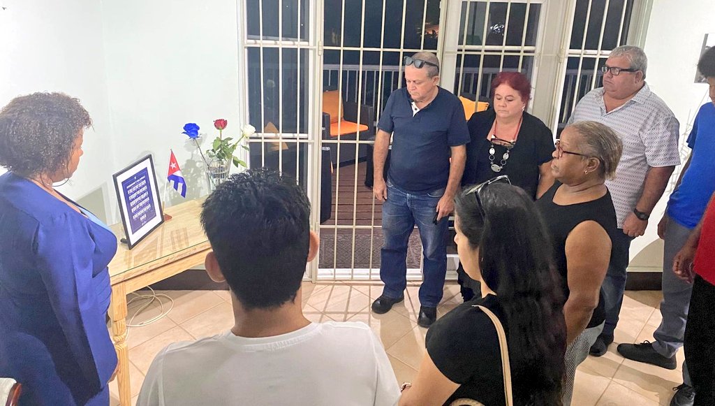 We stand with our people in paying heartfelt tribute to the 32 heroes who fell in combat during the criminal U.S. military aggression against Venezuela

Our pain is multiplied, yet so too is our pride, knowing they are sons of the Homeland, which looks upon them with deep pride.