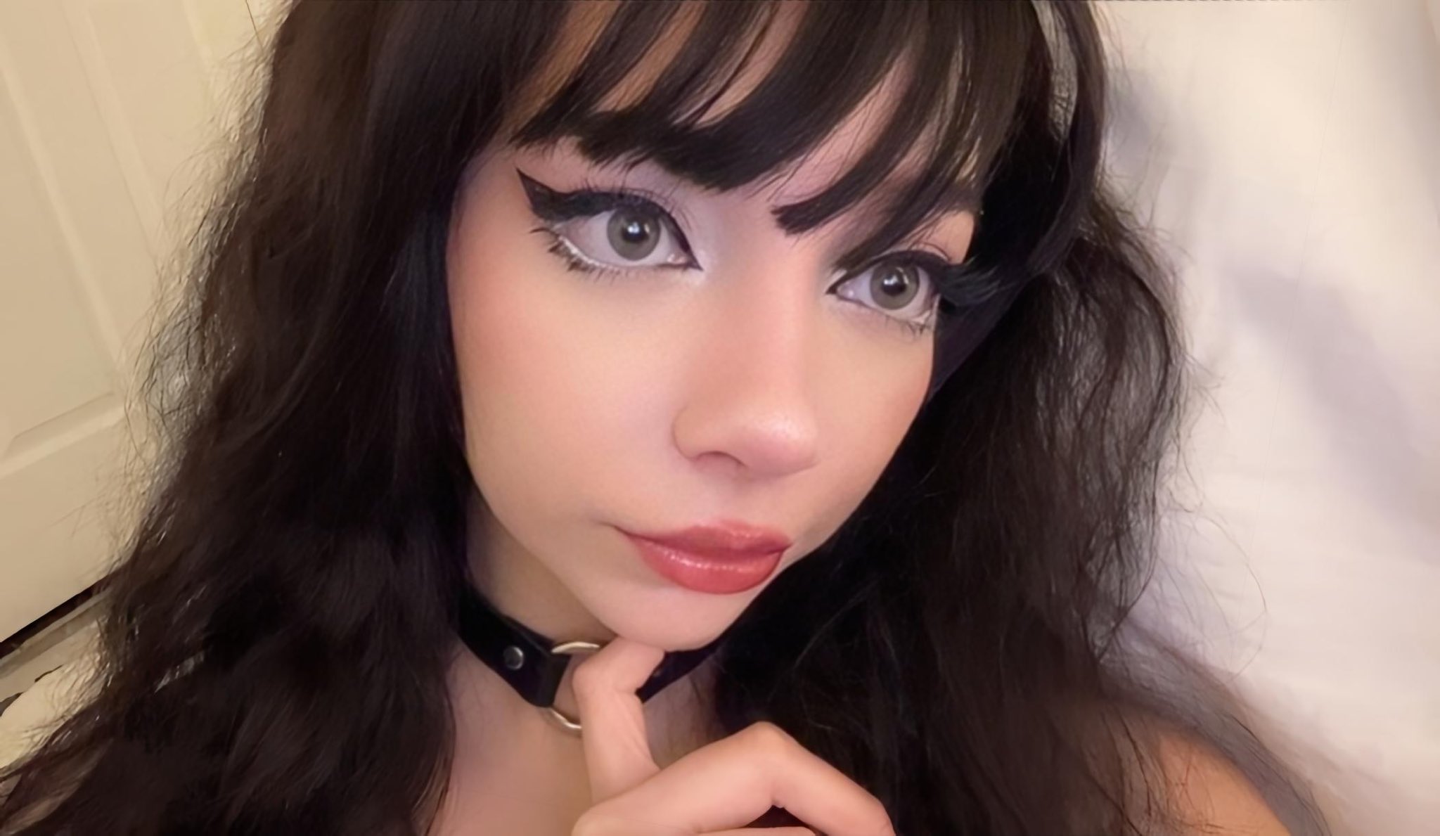 4 pic. meow https://t.co/4BsHyVyZVC