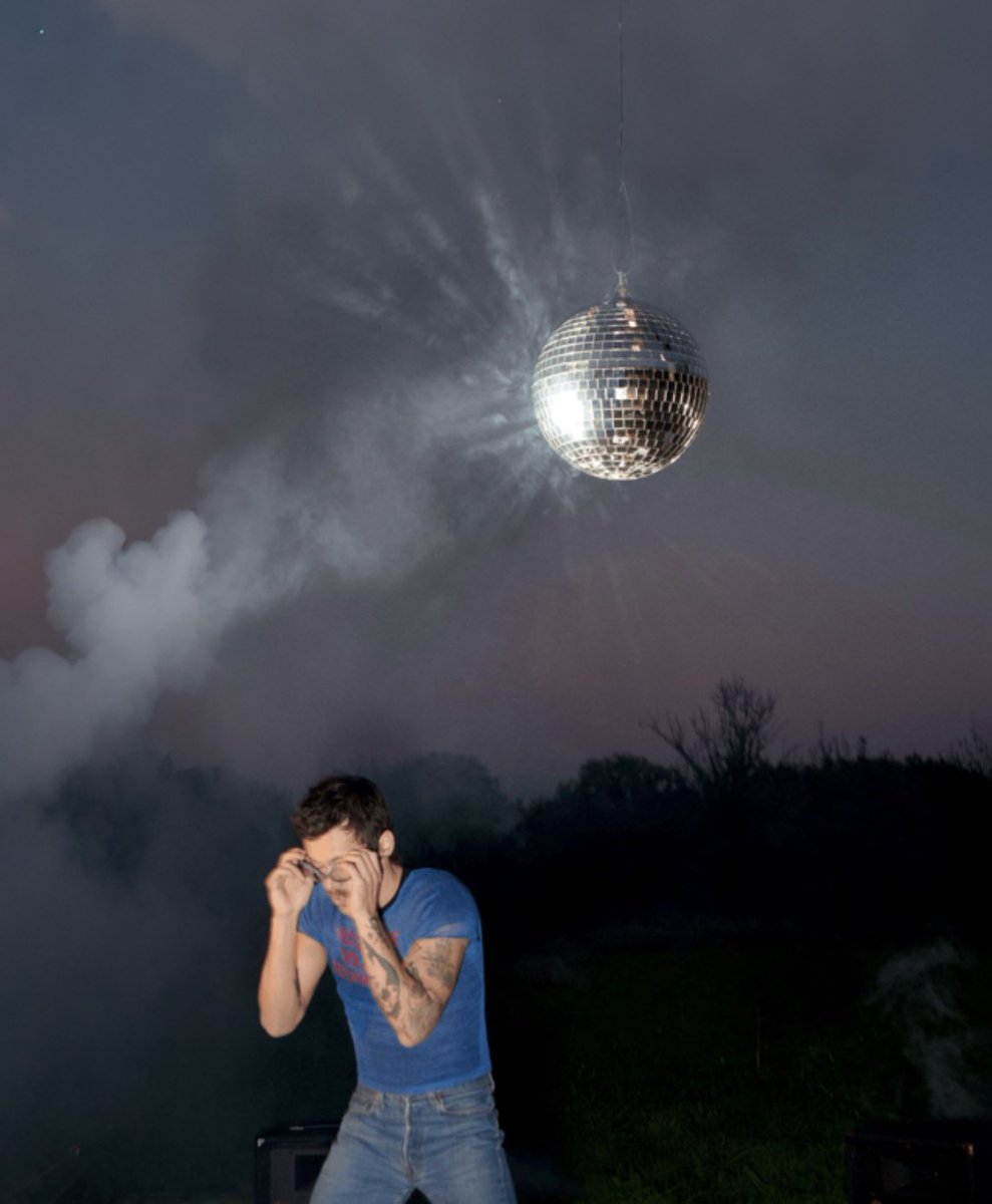 axlsugar's tweet image. kiss                                             disco,
all the time.                              occasionally.