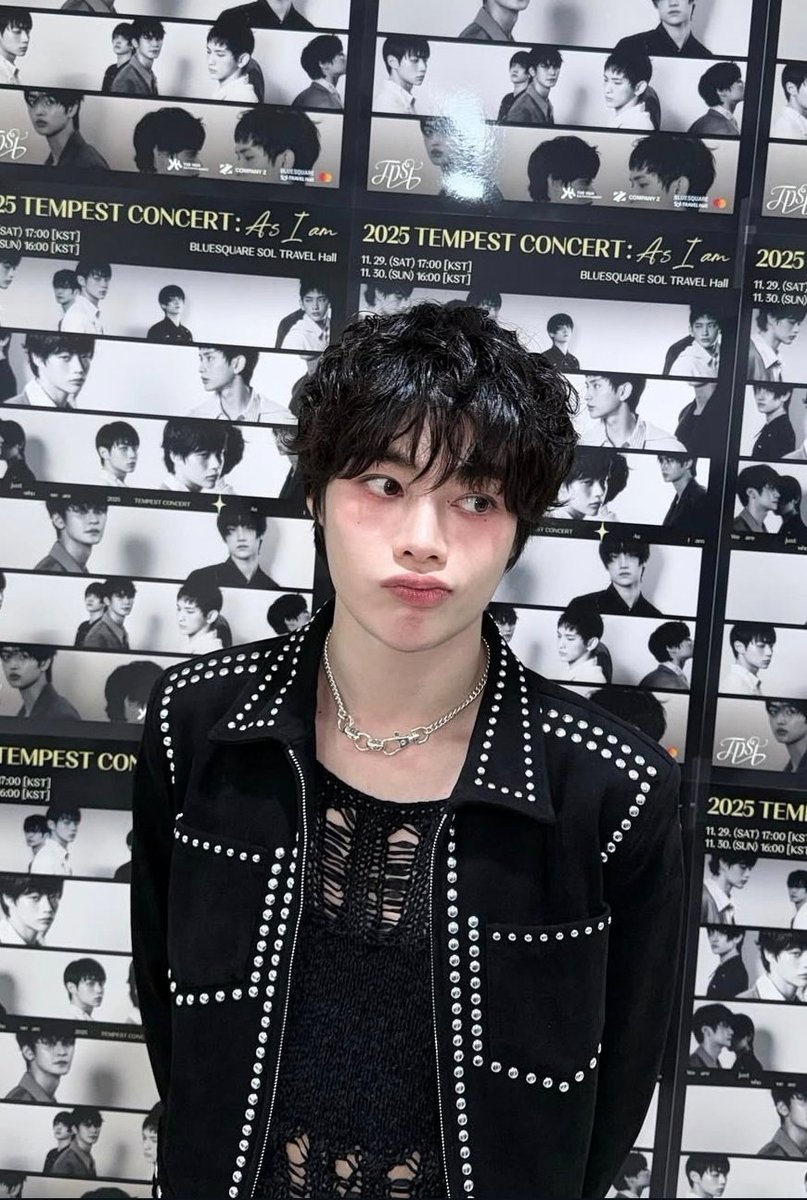 UpdateKBoys's tweet image. Feliz aniversário para o Hanbin (TEMPEST), que hoje completa 28 anos! 🎉

#HAPPYHANBINDAY
#HANBIN #한빈