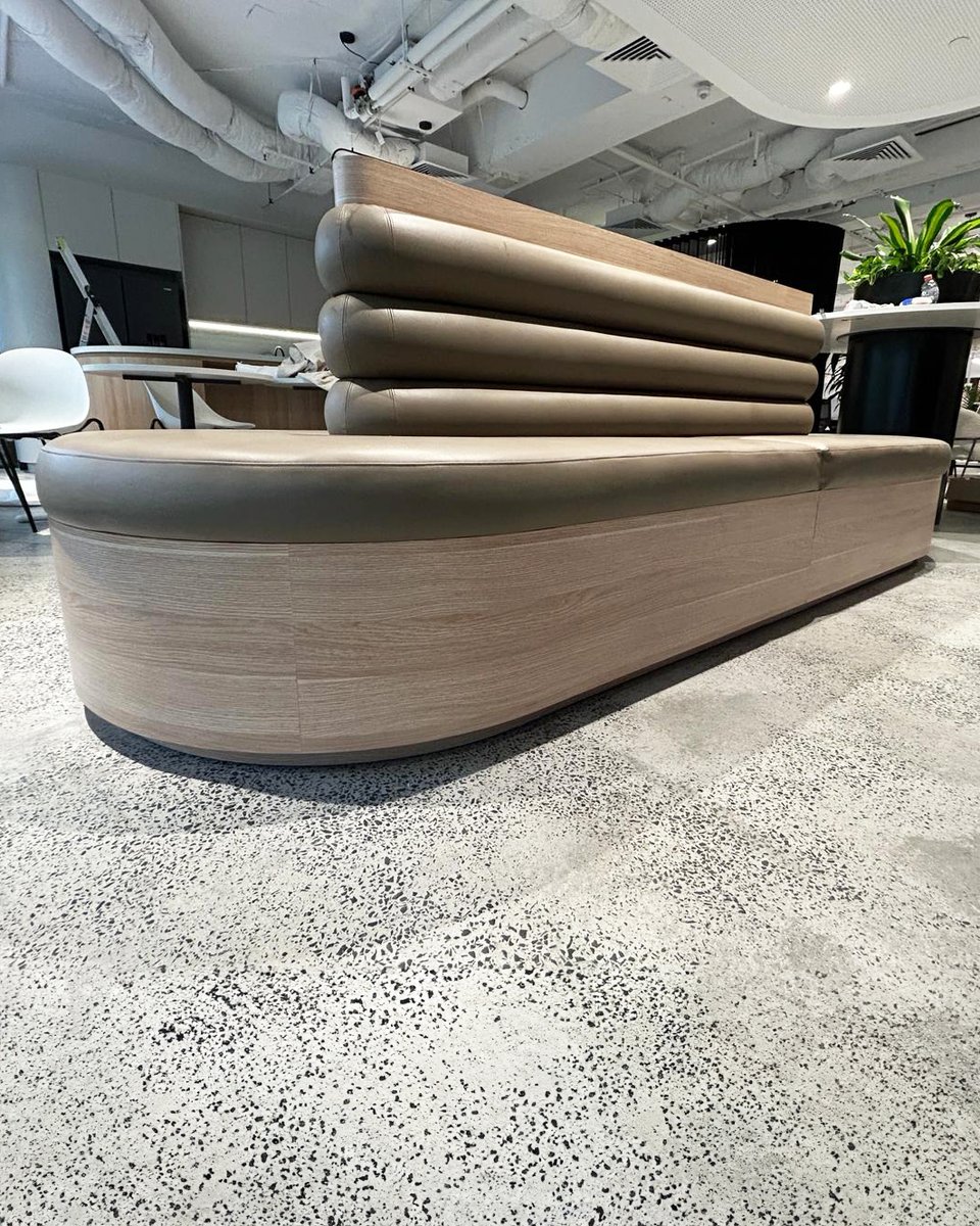 Bespoke Banquette Seating installed at Colliers International, Macquarie St, Sydney.

Manufactured entirely in-house at Fineseat, from frame construction through to upholstery.

Designed by Geyer Valmont. 

#furniture #australianmade #interiordesign #architecture