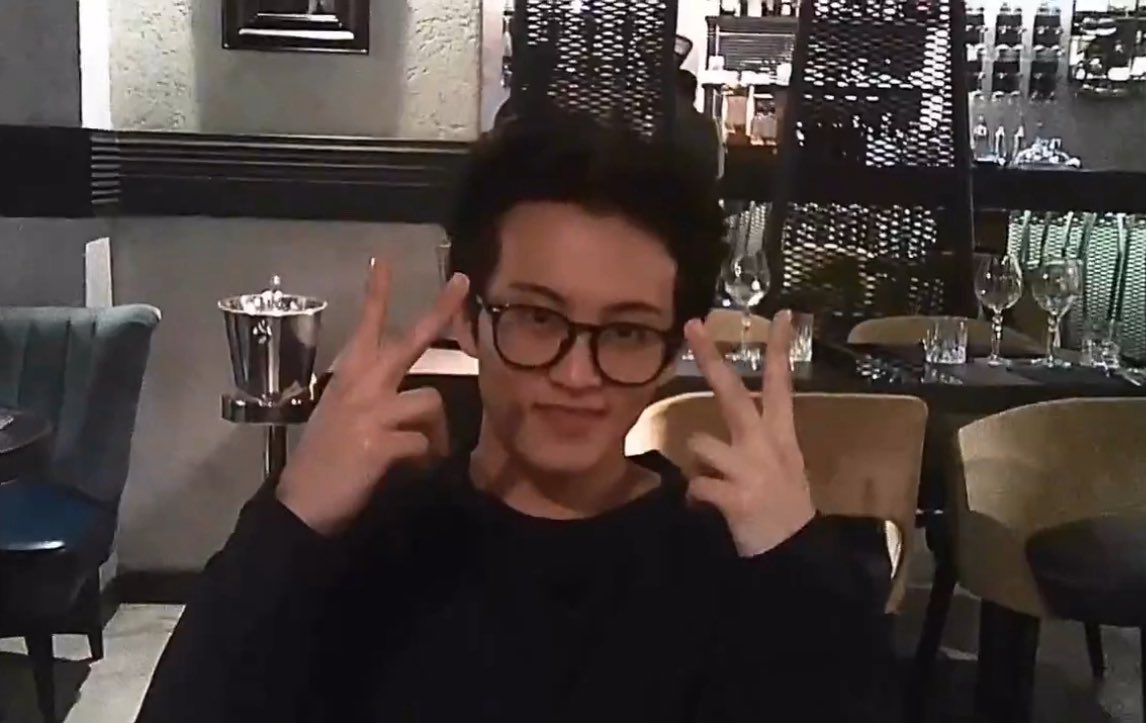 risa ᯓ ✈︎ tweet media