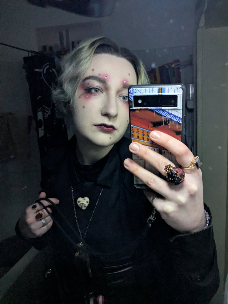 Cardamonster's tweet image. подивилися на макіяж у всратому світлі без світла - дайте громншів на збір 
лишилося ше трішеньки
send.monobank.ua/jar/7imtQ5PMzM